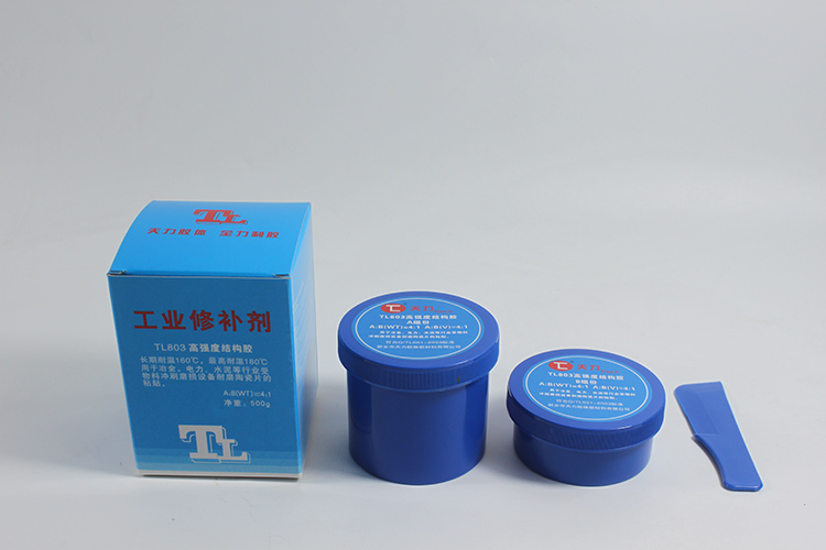 TL803高強(qiáng)度結(jié)構(gòu)膠實拍圖